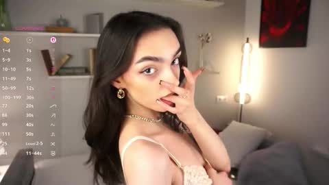 Snapshot of do_you_luv_me chatting on 10, 9, 2025 Kristian online show from 10, 9, 2025