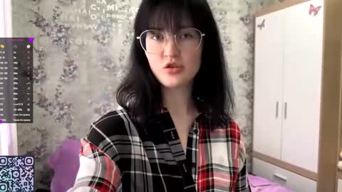 Annie PVT IS OPEN online show from 27, 9, 2025