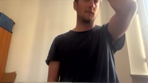 Snapshot of dogdammit chatting on 30, 9, 2025 dogdammit online show from 30, 9, 2025