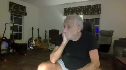 dogluc7 online show from 3, 2, 2025