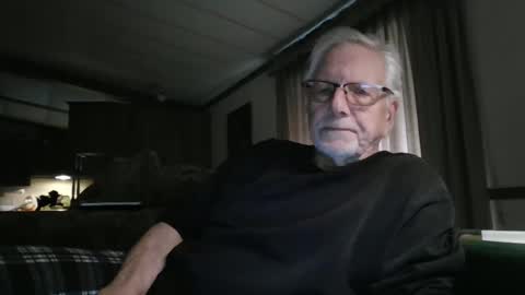 Snapshot of doingmyself69 chatting on 4, 3, 2025 doingmyself69 online show from 4, 3, 2025