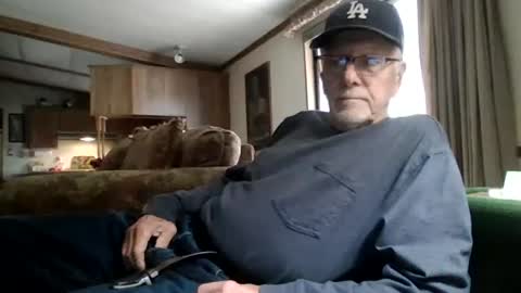 Snapshot of doingmyself69 chatting on 17, 10, 2025 doingmyself69 online show from 17, 10, 2025