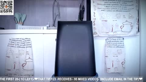 Snapshot of dolce4you69 chatting on 18, 12, 2024 Dea----IF YOU WANT TO SUPPORT ME -Purshase subscribtions scroll BIO  THANK YOU LOVE - online show from 18, 12, 2024