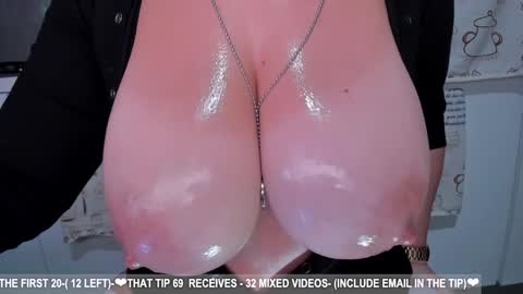 Snapshot of dolce4you69 chatting on 9, 1, 2025 Dea----IF YOU WANT TO SUPPORT ME -Purshase subscribtions scroll BIO  THANK YOU LOVE - online show from 9, 1, 2025