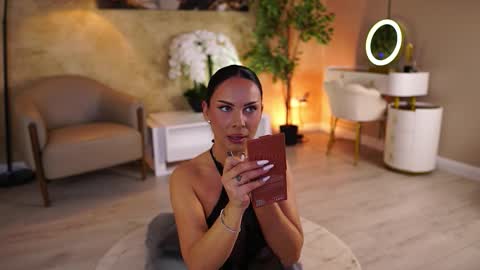Monica online show from 2, 10, 2025
