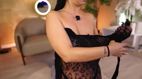 Monica online show from 15, 10, 2025