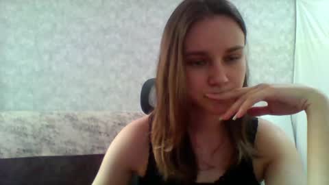 Snapshot of dolcezza_ chatting on 6, 5, 2026 dolcezza_ online show from 6, 5, 2026
