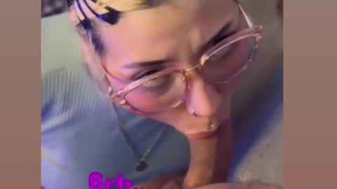 Snapshot of doll_and_sex chatting on 9, 11, 2025 Auro and Santiago online show from 9, 11, 2025