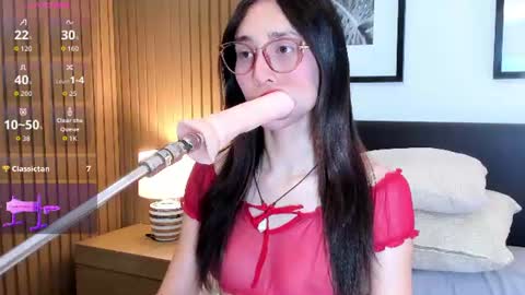 Snapshot of doll_bella_ chatting on 24, 6, 2026 Bella online show from 24, 6, 2026