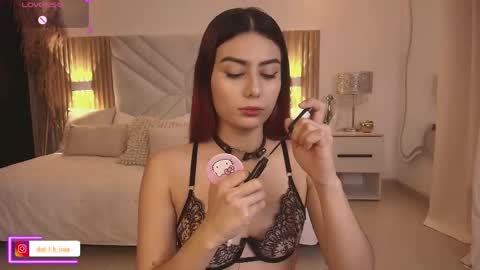 doll_kira_ online show from 16, 4, 2026