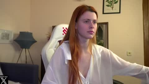 Snapshot of doll_lesli chatting on 2, 2, 2025 Your doll Lesli online show from 2, 2, 2025