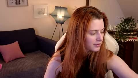 Snapshot of doll_lesli chatting on 27, 2, 2025 Your doll Lesli online show from 27, 2, 2025