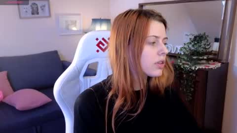 Snapshot of doll_lesli chatting on 12, 3, 2025 Your doll Lesli online show from 12, 3, 2025