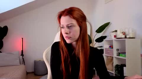 Snapshot of doll_lesli chatting on 13, 9, 2025 Your doll Lesli online show from 13, 9, 2025