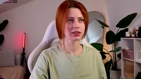 Your doll Lesli online show from 25, 10, 2025