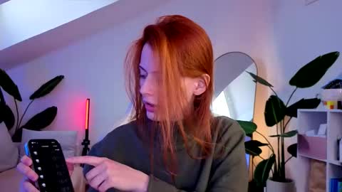 Your doll Lesli online show from 23, 11, 2025