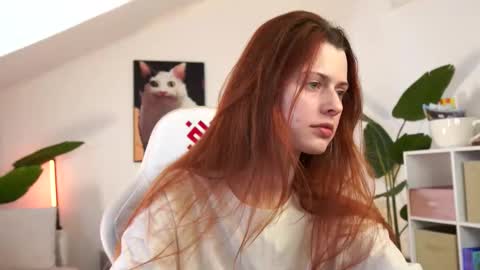 Your doll Lesli online show from 20, 3, 2026