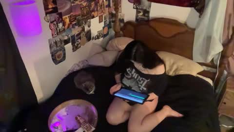 Snapshot of doll_lovely chatting on 18, 3, 2026 Doll online show from 18, 3, 2026