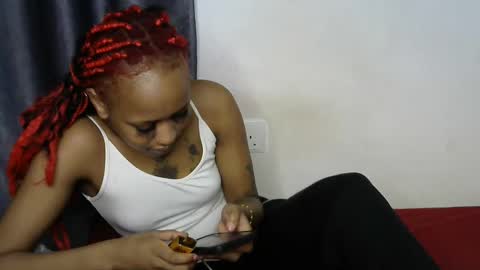 Snapshot of doll_starr chatting on 30, 10, 2025 doll_starr online show from 30, 10, 2025