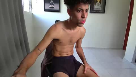 DollarHot30 online show from 22, 12, 2025