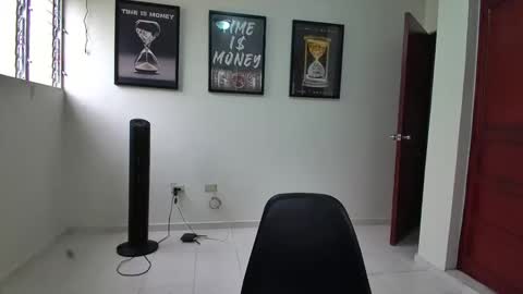 DollarHot30 online show from 25, 2, 2026