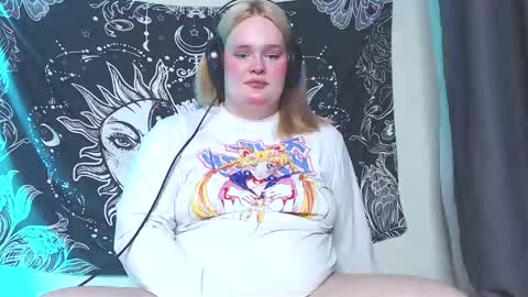 Snapshot of dolled_up_cvnt chatting on 8, 10, 2025 Miss Rose online show from 8, 10, 2025