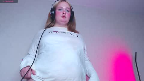 Snapshot of dolled_up_cvnt chatting on 24, 10, 2025 Miss Rose online show from 24, 10, 2025