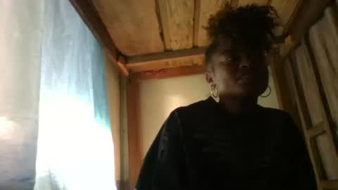 Snapshot of dollepoupee chatting on 7, 10, 2025 dollepoupee online show from 7, 10, 2025