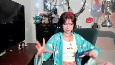 Snapshot of dolliette chatting on 26, 10, 2025 mina online show from 26, 10, 2025