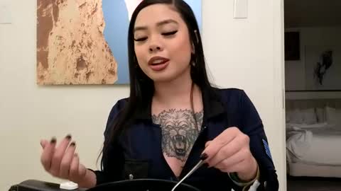 DOLLLFACE online show from 23, 1, 2025