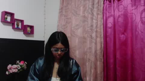 Loli online show from 7, 10, 2025