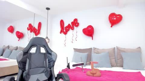 dolly walker online show from 17, 2, 2025