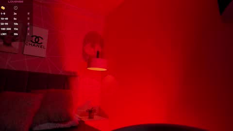 Call me Zoe  online show from 18, 12, 2025