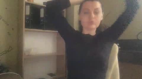 DollyRoma online show from 2, 12, 2025