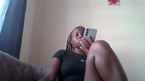 dollyvee online show from 8, 4, 2026