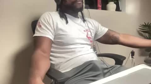 Snapshot of dolo1645 chatting on 22, 9, 2025 Dolo online show from 22, 9, 2025