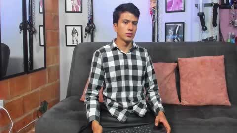 Snapshot of dom2travelers_sm chatting on 16, 2, 2025 Diego Castell online show from 16, 2, 2025