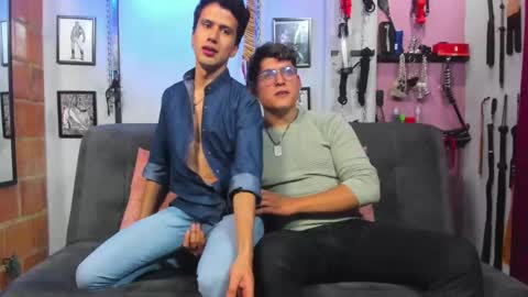 Snapshot of dom2travelers_sm chatting on 8, 3, 2025 Diego Castell online show from 8, 3, 2025