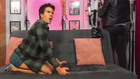 Snapshot of dom2travelers_sm chatting on 10, 3, 2025 Diego Castell online show from 10, 3, 2025