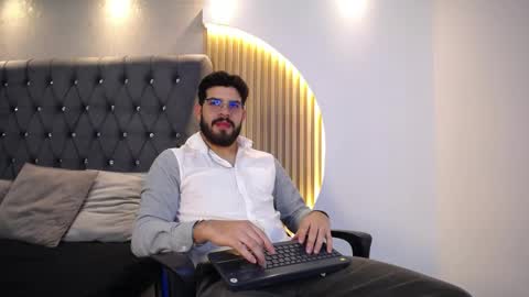 domboy  online show from 3, 5, 2026