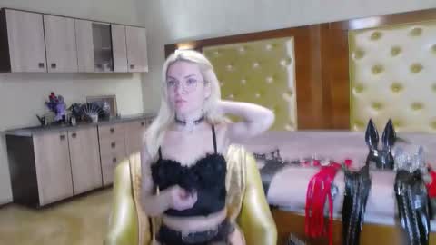 domcaprisse online show from 19, 2, 2026