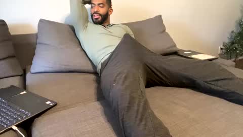 Domi online show from 21, 2, 2025