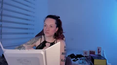 I WILL BE BACK ON WEDNESDAY DECEMBER 4 0100AM COLOMBIA TIME    online show from 19, 2, 2025