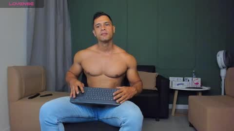 domincrodriguez_119 online show from 30, 3, 2026