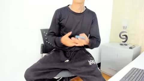 Snapshot of dominic_foox chatting on 2, 2, 2026 Dominic foox online show from 2, 2, 2026