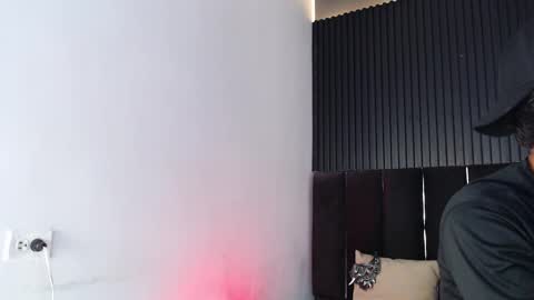 Dominic online show from 22, 10, 2025