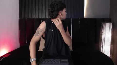 Snapshot of dominic_ghost chatting on 23, 12, 2025 Dominic online show from 23, 12, 2025