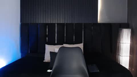 Snapshot of dominic_ghost chatting on 12, 1, 2026 Dominic online show from 12, 1, 2026