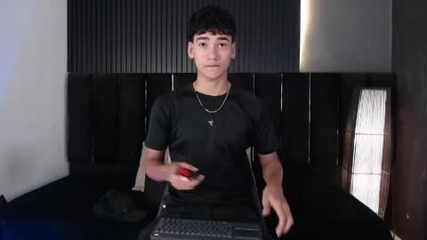Dominic online show from 12, 4, 2026
