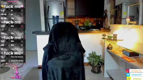 SANTI  independent model online show from 5, 11, 2025